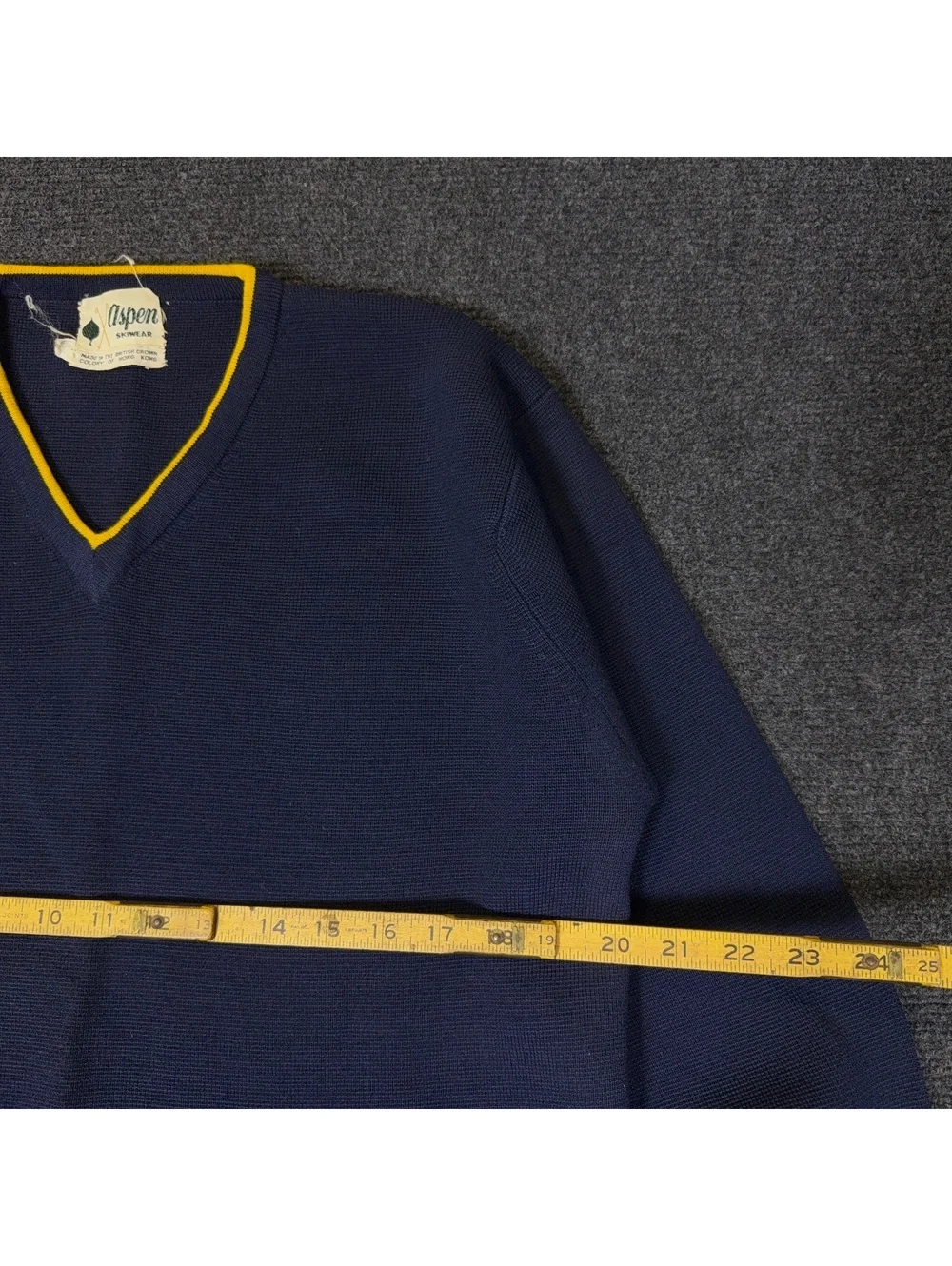 Vintage Aspen Skiwear Hong Kong Sweater Men's L